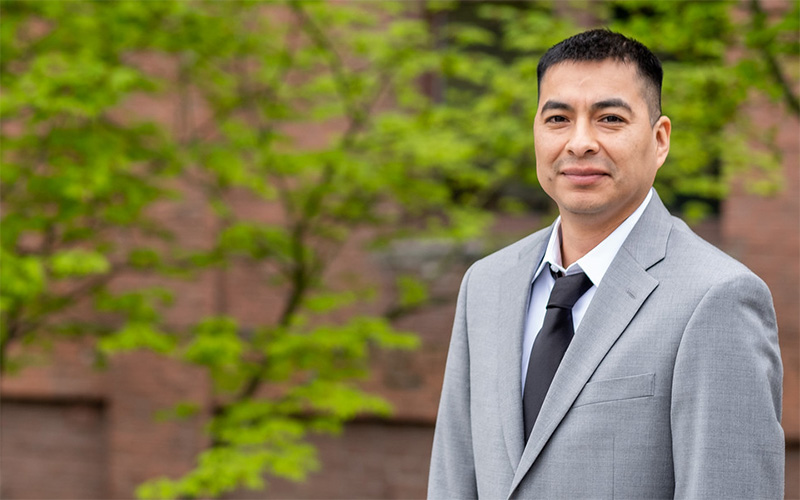 Ivan Lievanos, UW Tacoma VetCorps Navigator, senior, School of Urban Studies